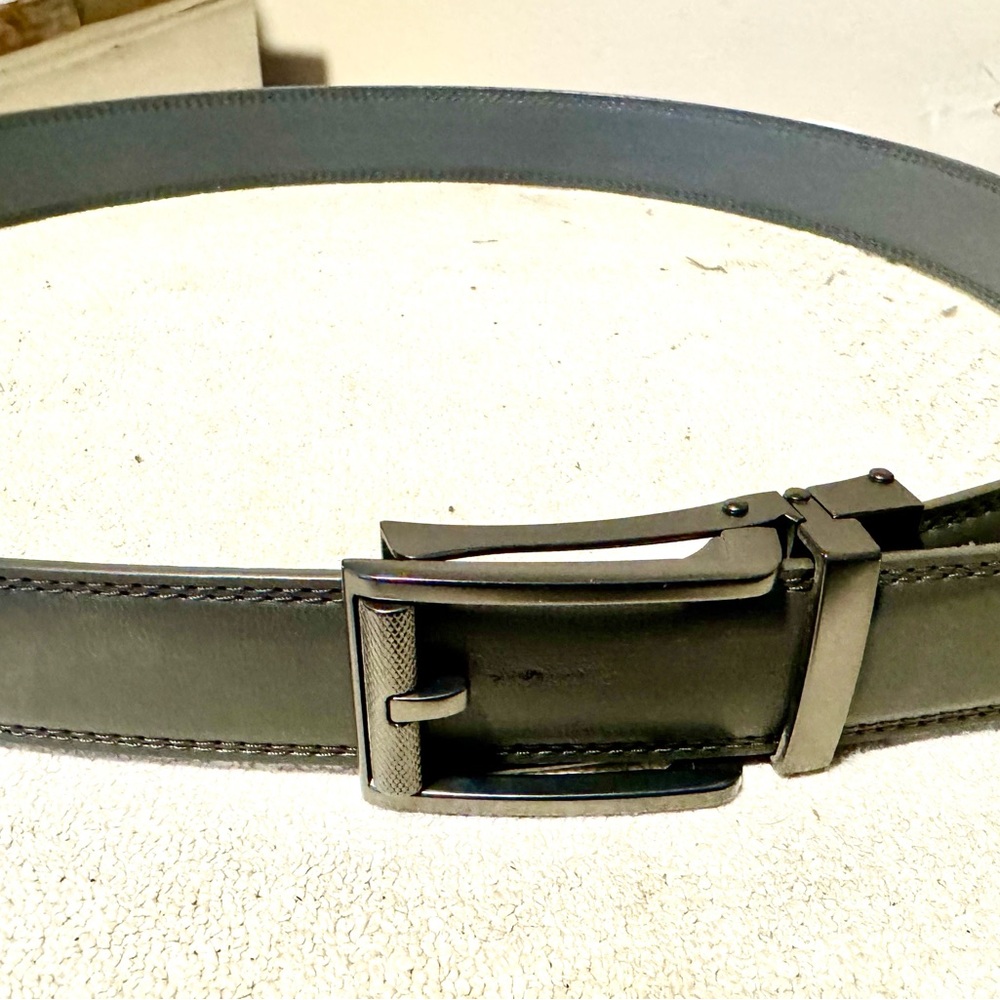 New without tags, Mission Belt dark gray 34/36 slide buckle Gun metal gray